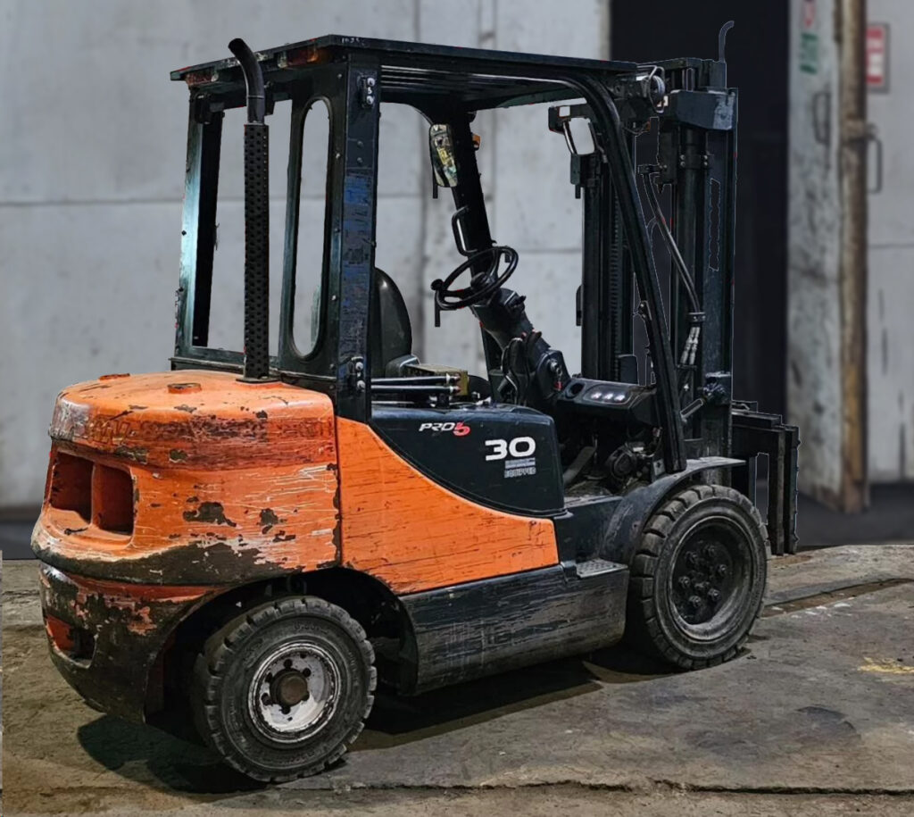 фото Дизельный БУ погрузчик вилочный Doosan D30S-5